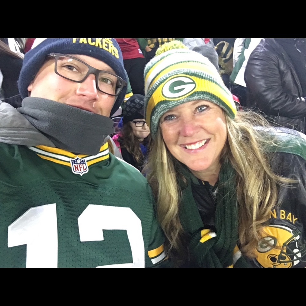 Meet your Posher, Cyndi